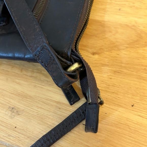 LUXEORIA
Genuine Leather Crossbody Sling Bag Crossbody. - Picture 10 of 10